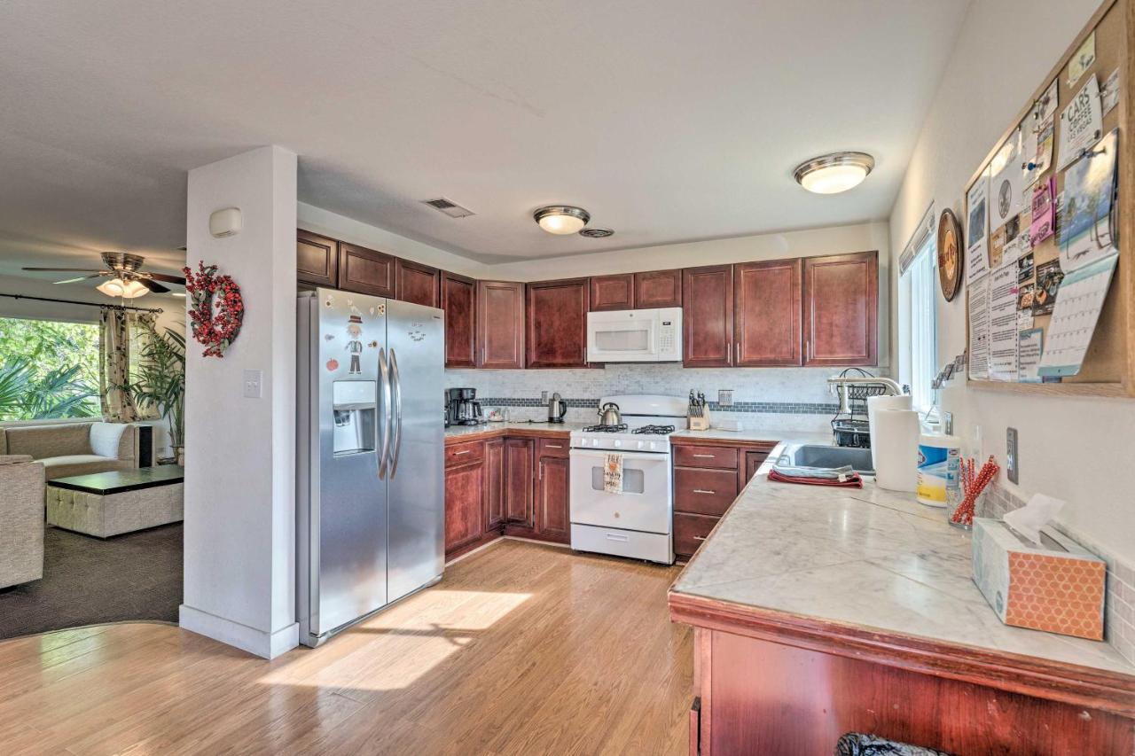 Vegas Oasis Home With Pool And Spa 7 Miles To Strip Las Vegas Exterior photo